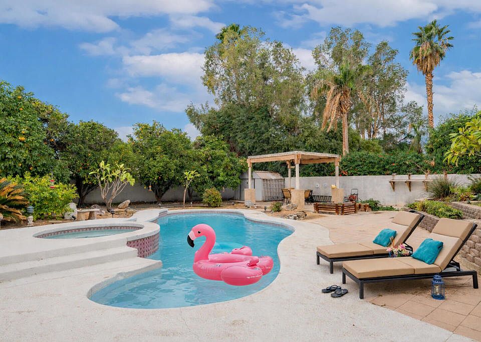 1st image of 68947 Risueno Rd