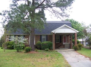 59 Beach Pl, Washington, NC 27817