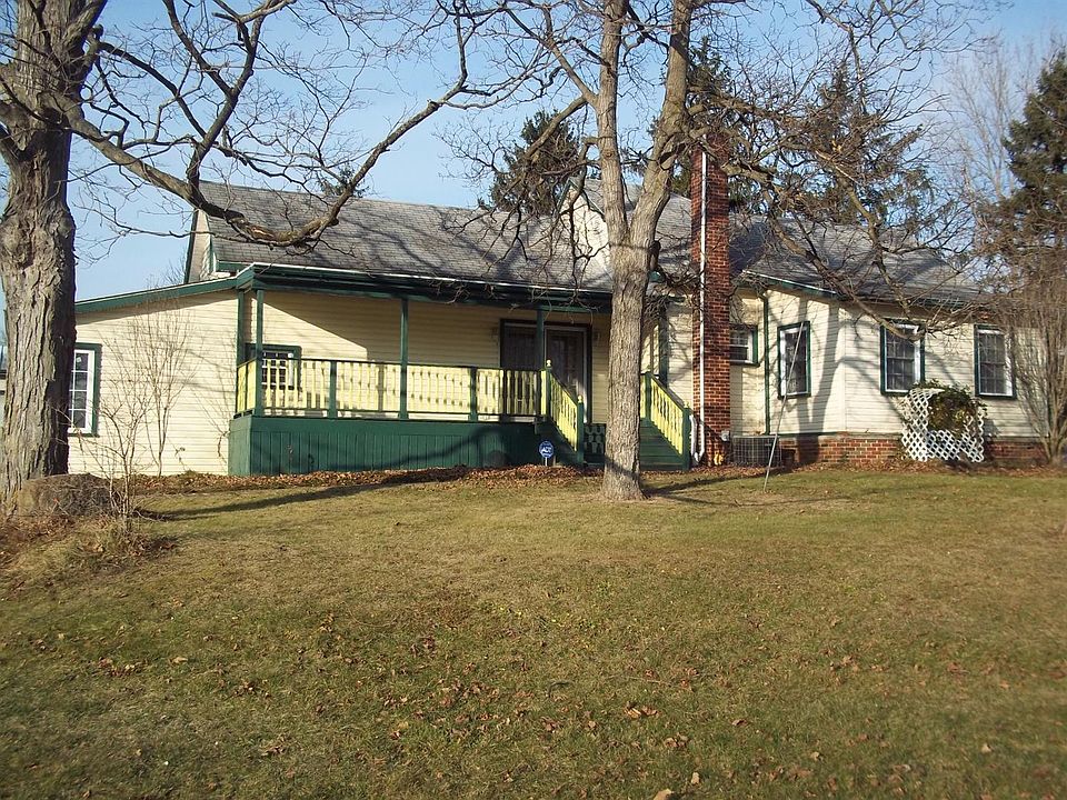 1st image of 10110 Brown St