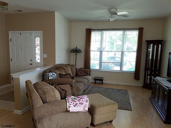 5th image of 535 Weston Dr