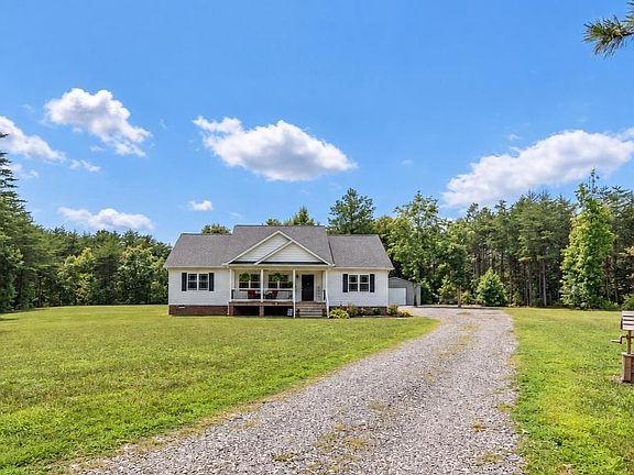 3rd image of 93 Eastham Rd