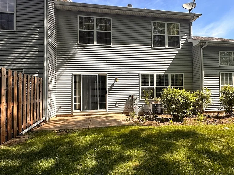 10043 Haverhill Ln — Photo 3