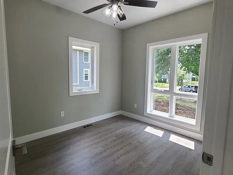 408 W Main St — Photo 7