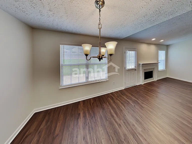 1856 Portview Dr — Photo 6