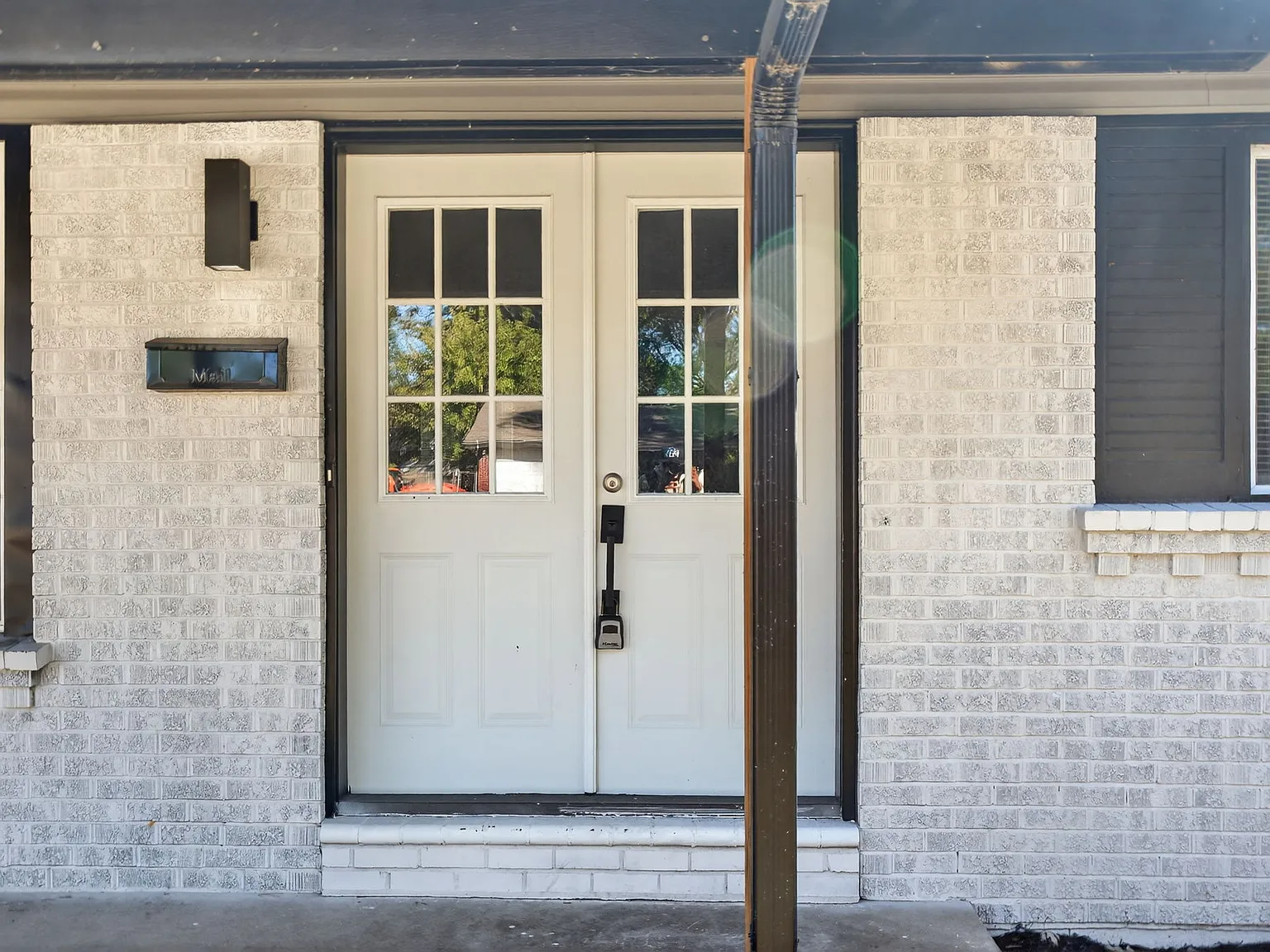 3 bed, 1146 sqft, $4,000 — Photo 3