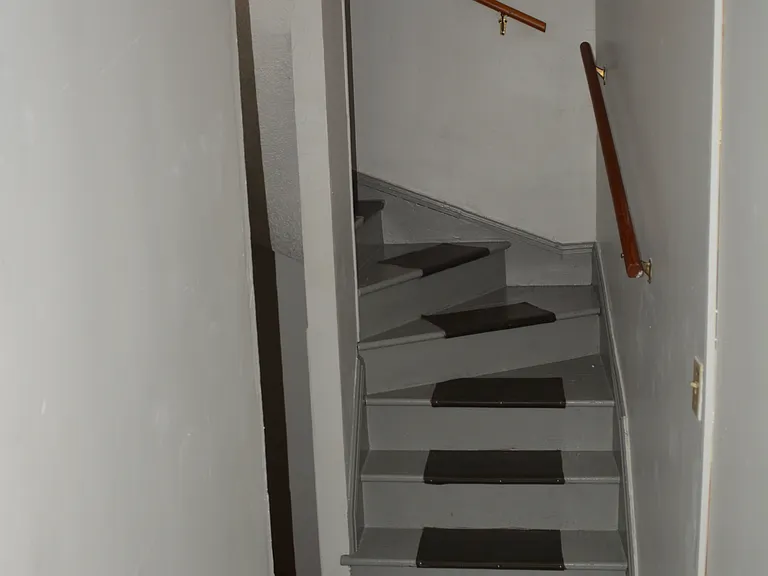 1172 N Main St #1 — Photo 10