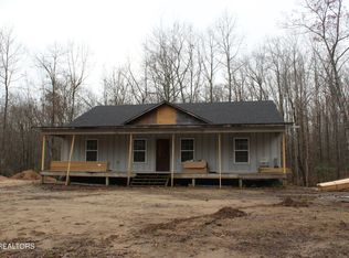 136 Firefly Ct, Jamestown, TN 38556