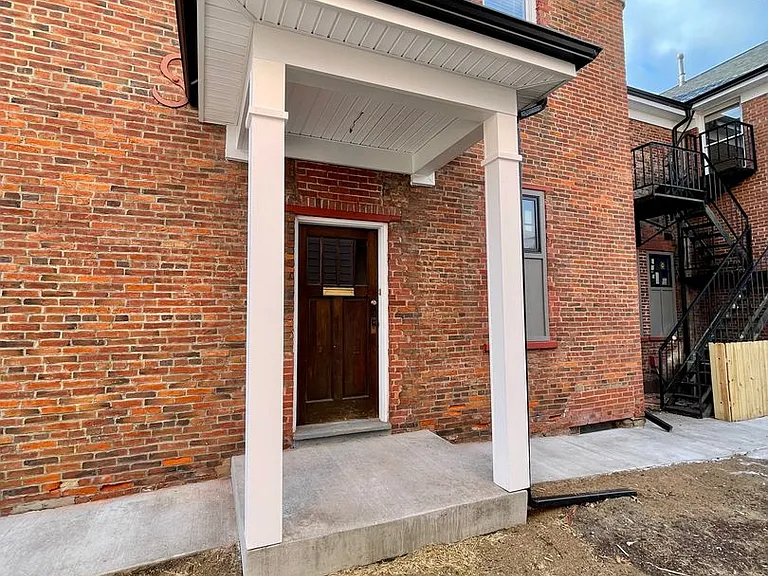 634 Beaver St — Photo 2