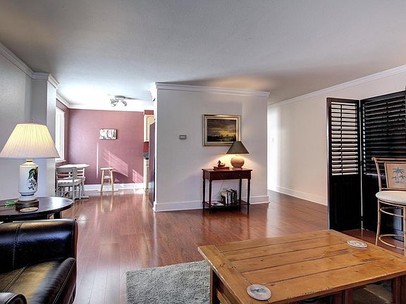 5th image of 1035 Colorado Blvd APT 205