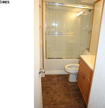 5th image of 206 S 6th St