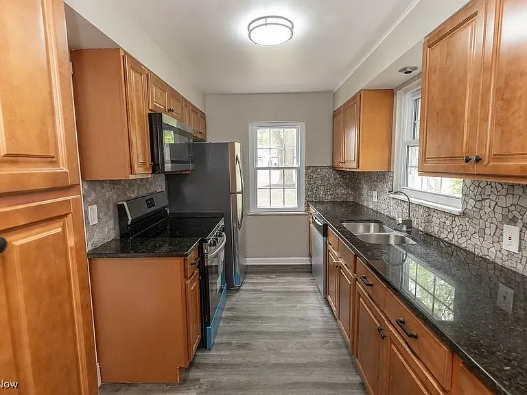 3987 Lancaster Rd — Photo 3