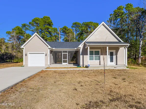 392 Crabapple Road, Southport, NC 28461