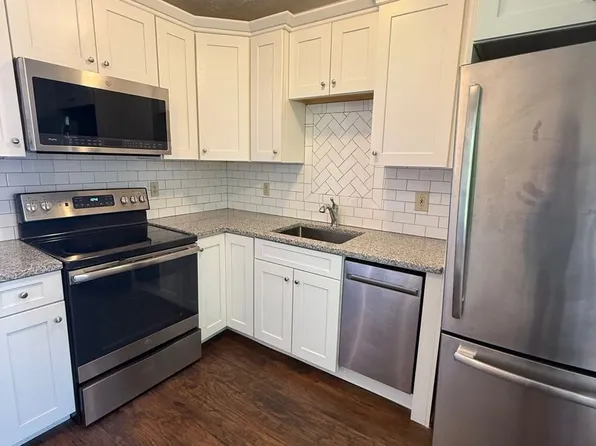 184 Broadway, Newburgh, NY 12550