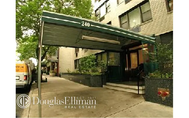 Rented by Douglas Elliman | media 13