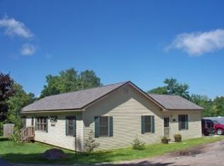 46 Schoolhouse Rd, Brandon, VT 05733