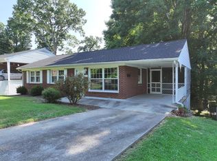 410 Lansbury Dr, Danville, VA 24540
