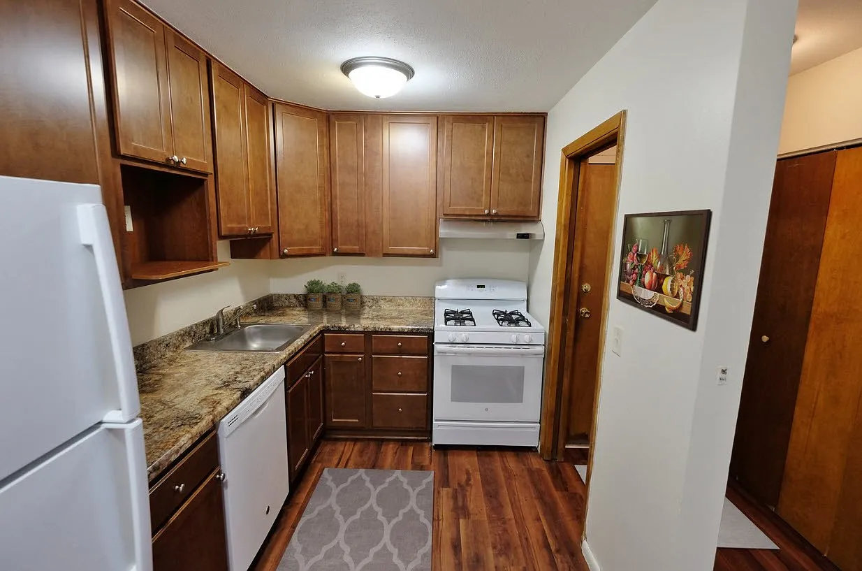 Colfax Terrace — Photo 3