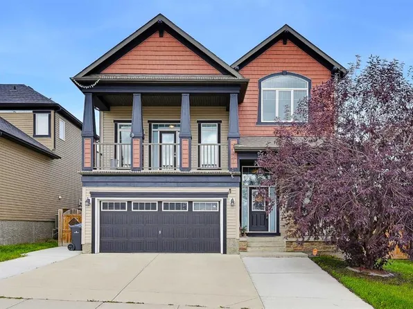 212 N Lakepointe Dr, Chestermere, AB T1X 0R3