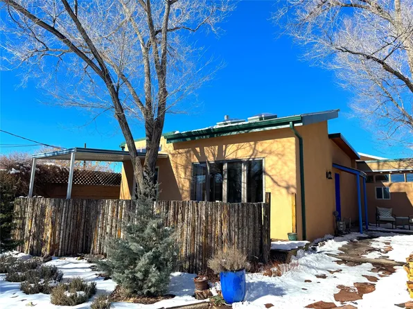 1138 Lopez St, Santa Fe, NM 87501