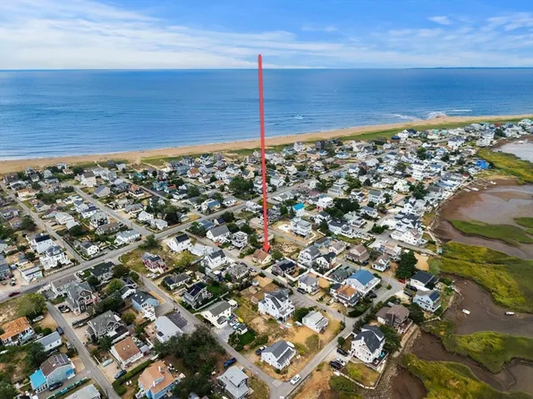 9 58th St, Newburyport, MA 01950