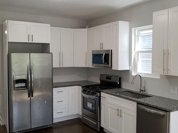4th image of 3253 N Central Park Ave APT 1