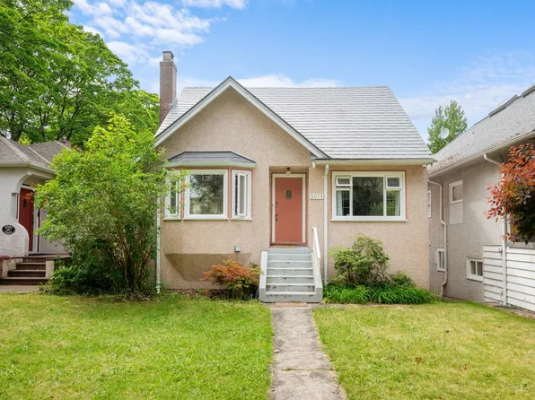 3079 Crown St, Vancouver, BC V6R 3W4