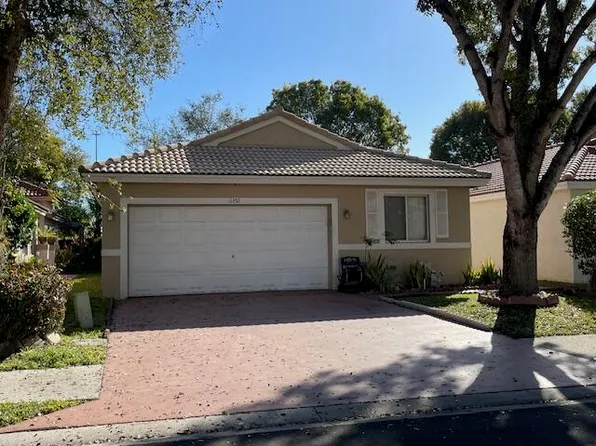 6352 NW 36th Ave, Pompano Beach, FL 33073