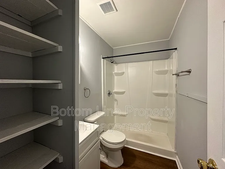 1261 Thelbert Dr — Photo 10