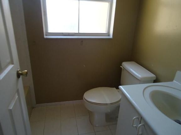 3rd image of 8421 NW 140th St APT 3510