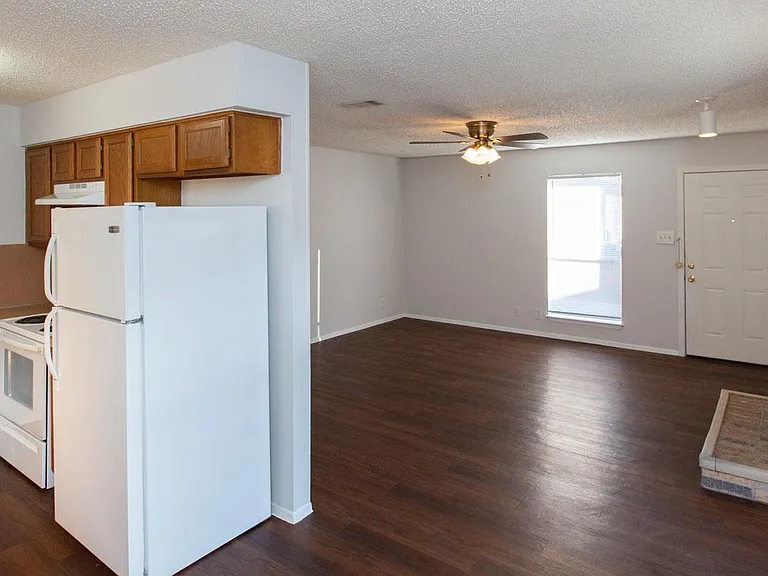 2102 Courtney St #A — Photo 19