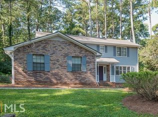 3885 Hunting Ridge Dr, Lilburn, GA 30047