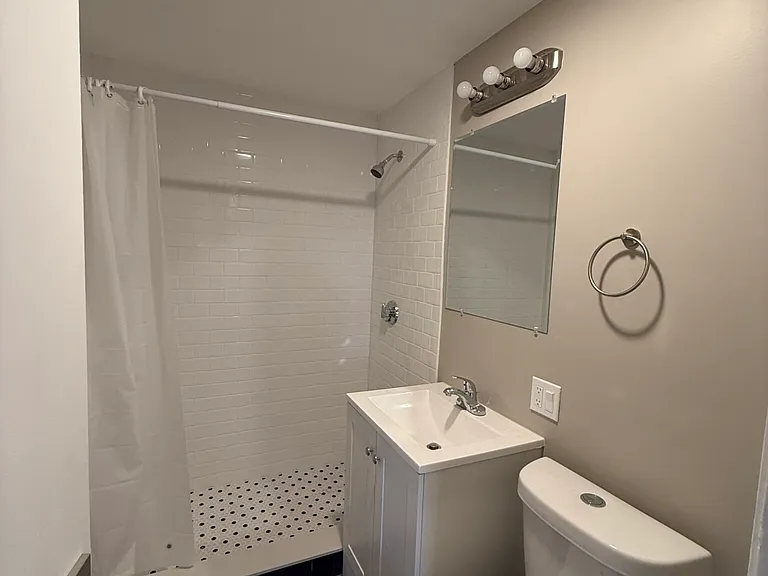 50 Evergreen St #31 — Photo 9