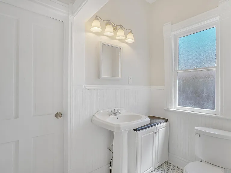 1519 W Cucharras St — Photo 14