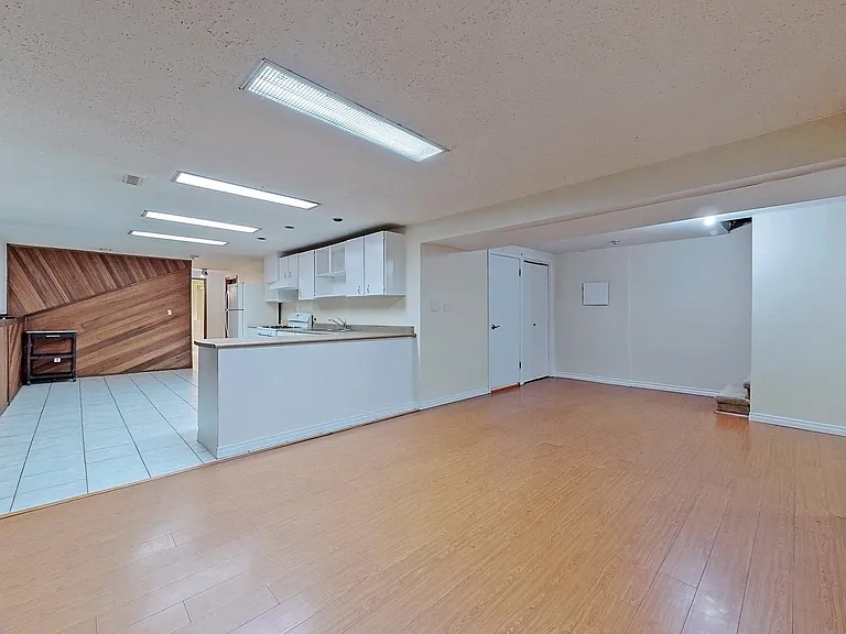 768 Como Lake Ave — Photo 4