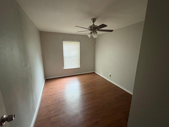 4th image of 4233 Alamo Ave
