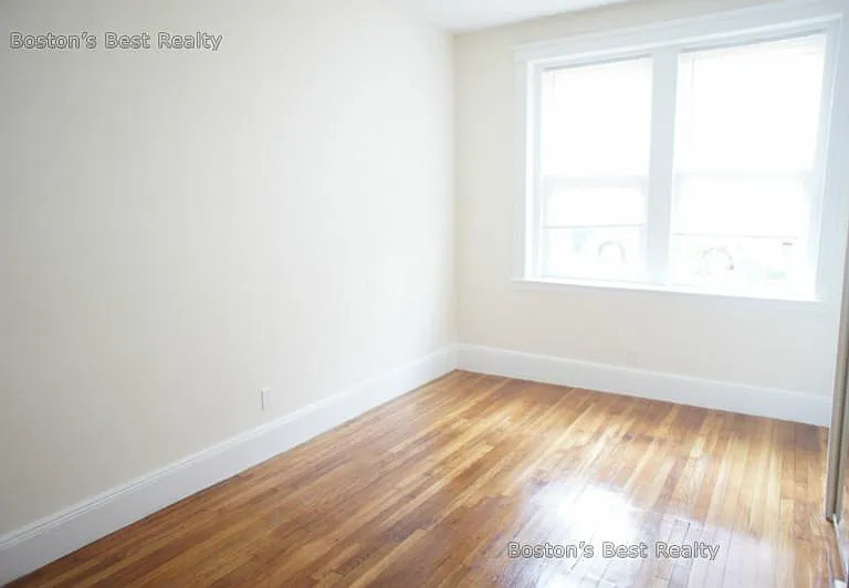 15 Lothian Rd #102 — Photo 4
