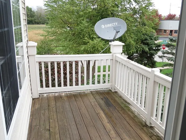 465 Cary Woods Cir — Photo 15
