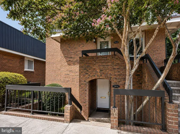 720 15th St S, Arlington, VA 22202