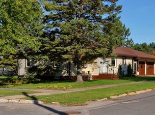 301 6th Ave NE, Chisholm, MN 55719