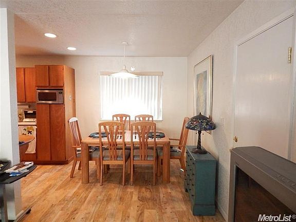 4th image of 5241 Twin Cedars Dr