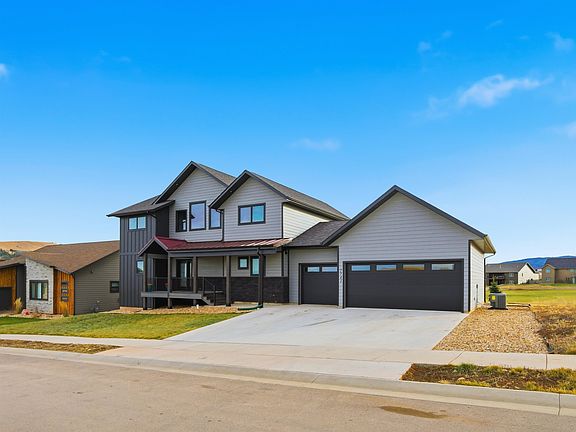 2nd image of 7741 Brooks Loop