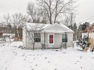 2946 Maple St, Barberton, OH 44203