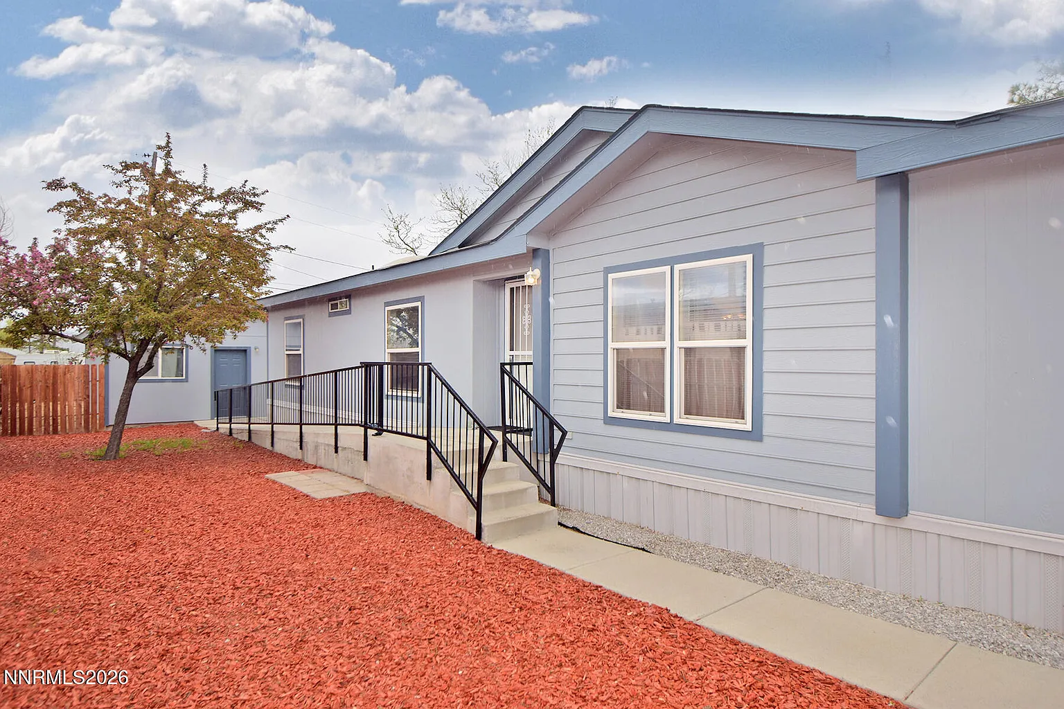 289 Aristocrat Way photo 1