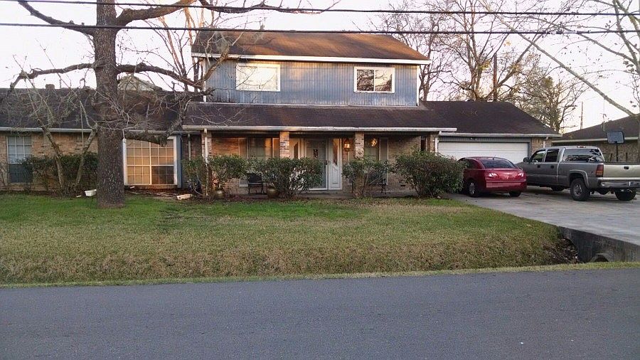 1st image of 8302 Bigwood St