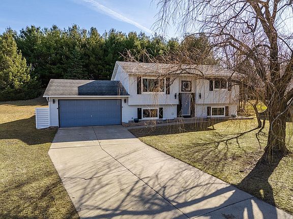 2nd image of 937 Justin Cir