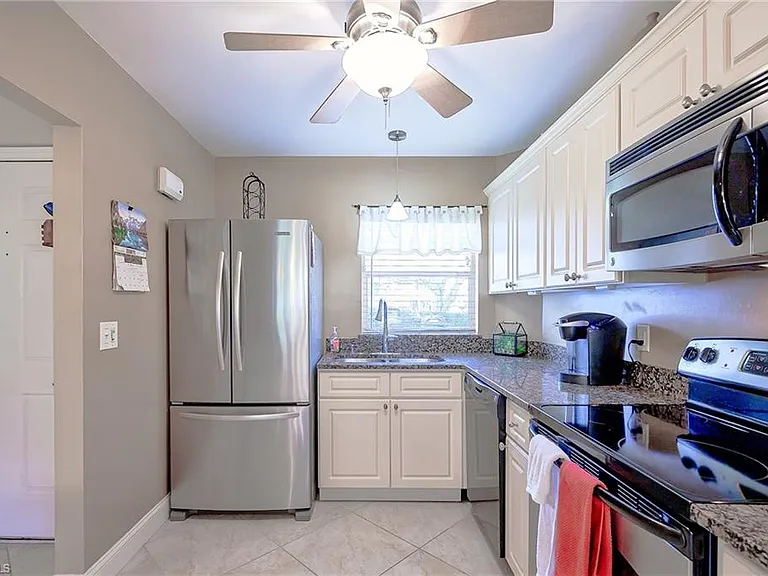201 Quail Forest Blvd #103 — Photo 5
