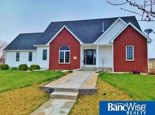 3900 Diablo Cir, Lincoln, NE 68516