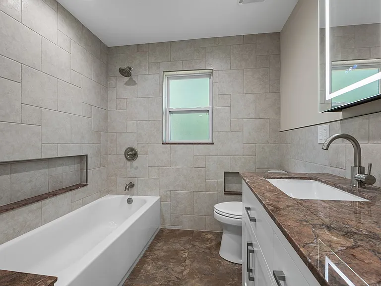 4038 Harrisburg St NE — Photo 38