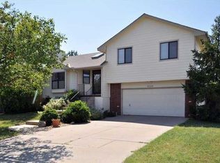 3009 N Hedgetree Ct, Wichita, KS 67226
