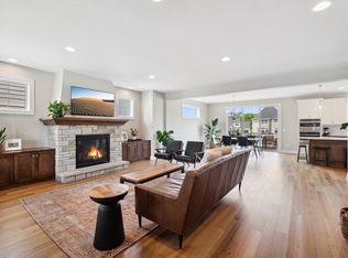 5209 Boulder Dr, Chaska, MN 55318